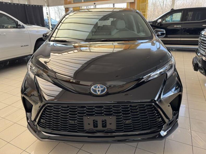 Toyota Sienna - hlavní fotka