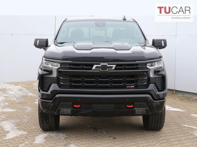 Chevrolet Silverado - hlavní fotka