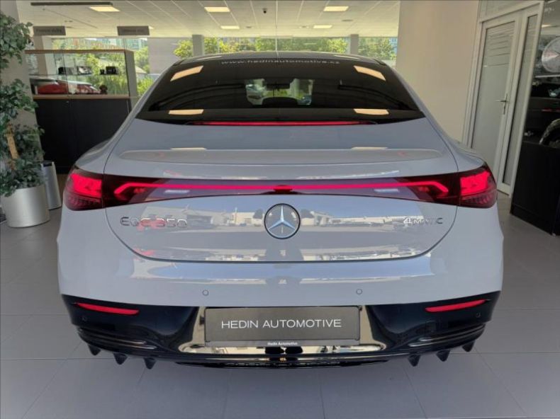 Mercedes EQE - hlavní fotka