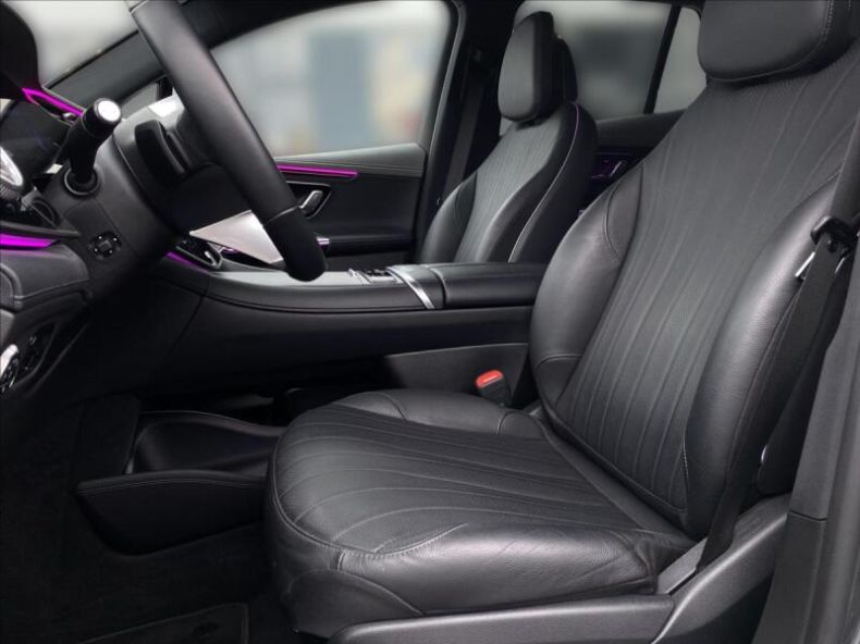 Mercedes EQE - hlavní fotka