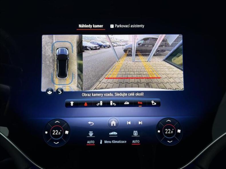 Mercedes EQS - hlavní fotka