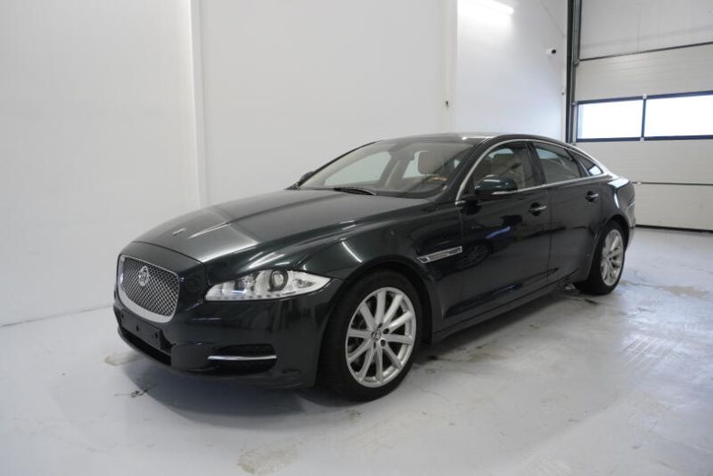 Jaguar XJ - hlavní foto