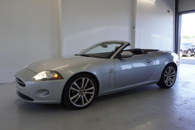 Jaguar XK - hlavní foto