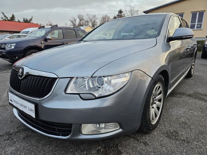 Škoda Superb - hlavní foto