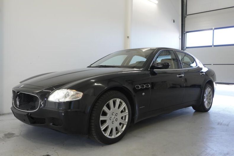 Maserati Quattroporte - hlavní foto