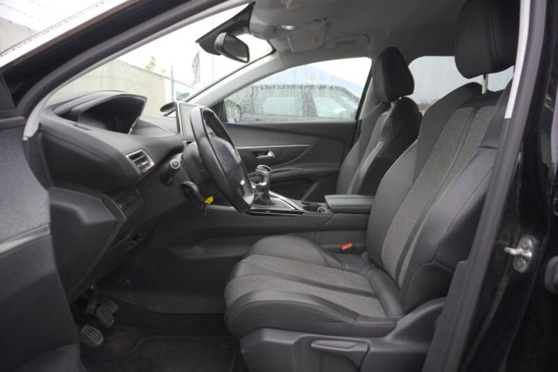 Peugeot 5008 - hlavní fotka