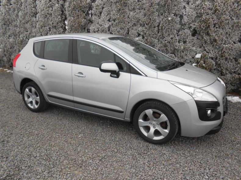 Peugeot 3008 - hlavní foto