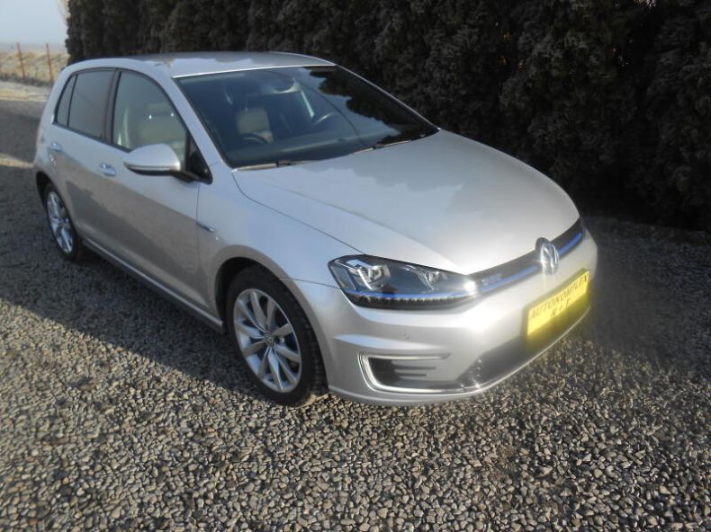 Volkswagen Golf - hlavní foto