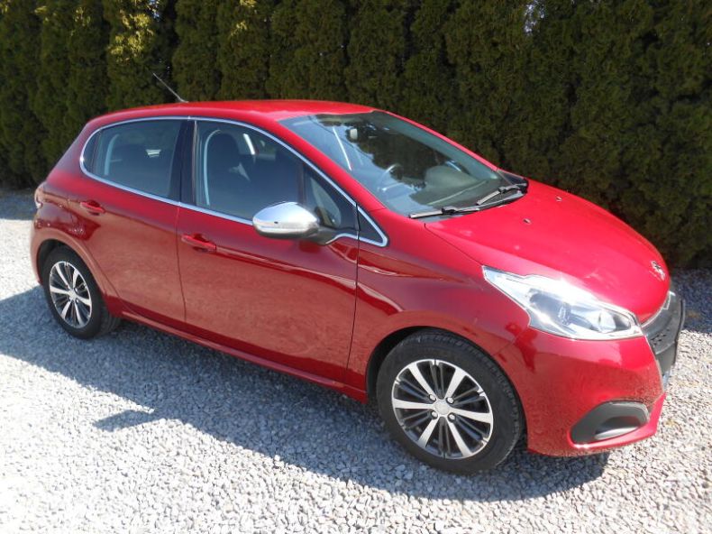Peugeot 208 - hlavní fotka inzerátu