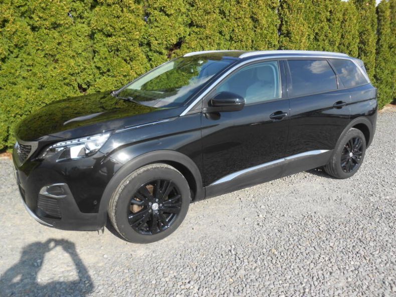 Peugeot 5008 - hlavní foto