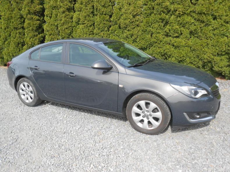 Opel Insignia - hlavní foto