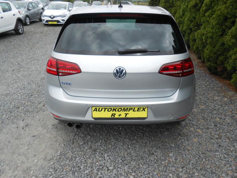 Volkswagen Golf - hlavní fotka