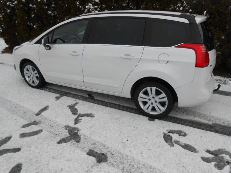 Peugeot 5008 - hlavní fotka