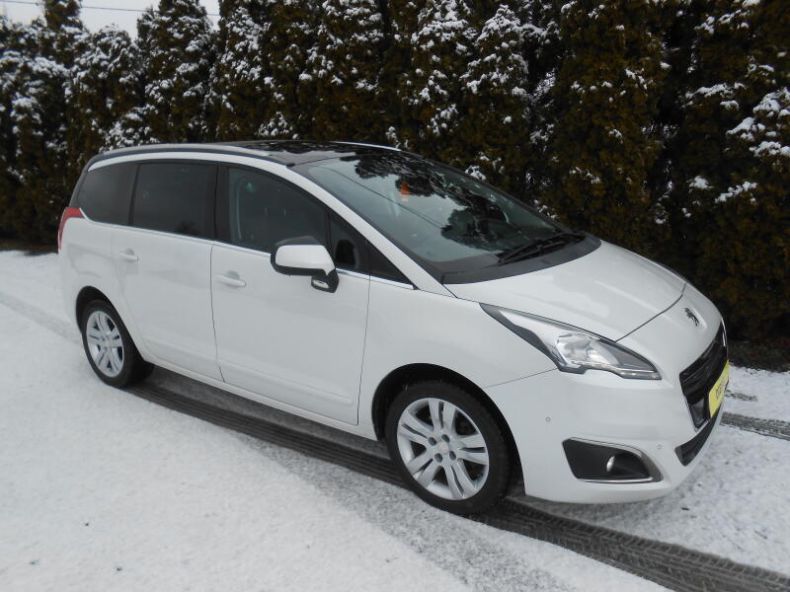 Peugeot 5008 - hlavní foto
