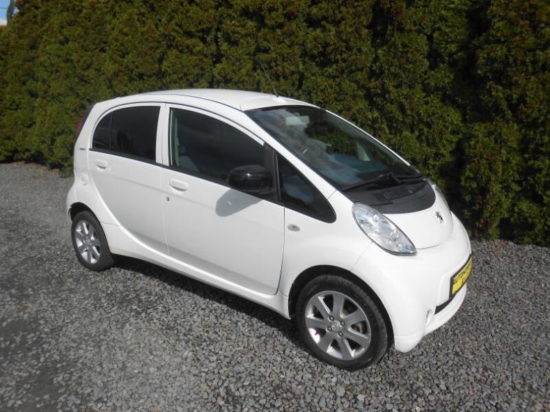 Peugeot iOn - hlavní fotka inzerátu