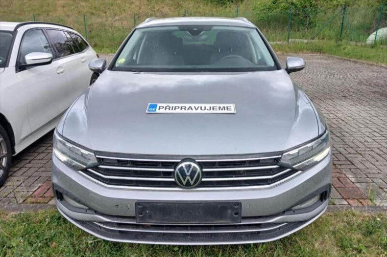 Volkswagen Passat - hlavní fotka inzerátu