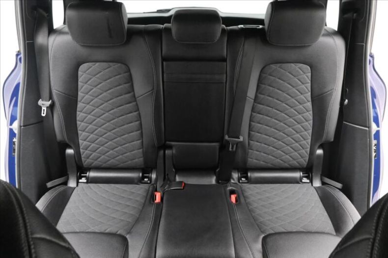 Mercedes GLB - hlavní fotka