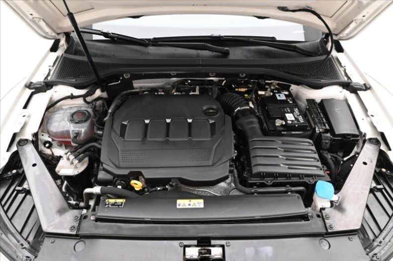 Volkswagen Passat - hlavní fotka