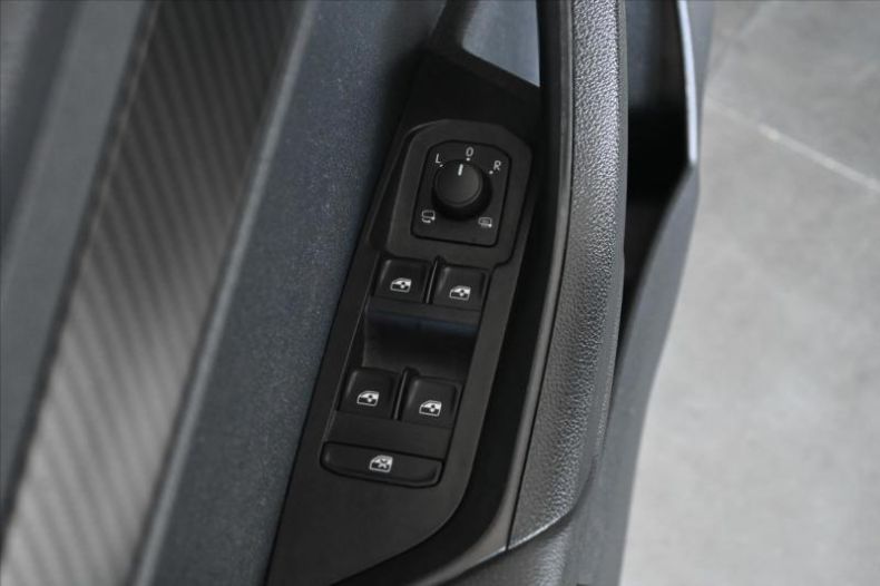 Škoda Karoq - hlavní fotka