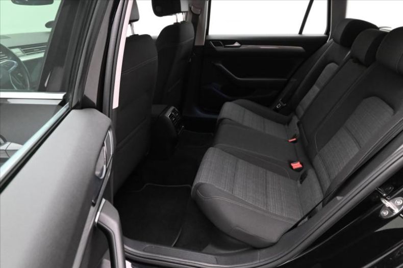 Volkswagen Passat - hlavní fotka