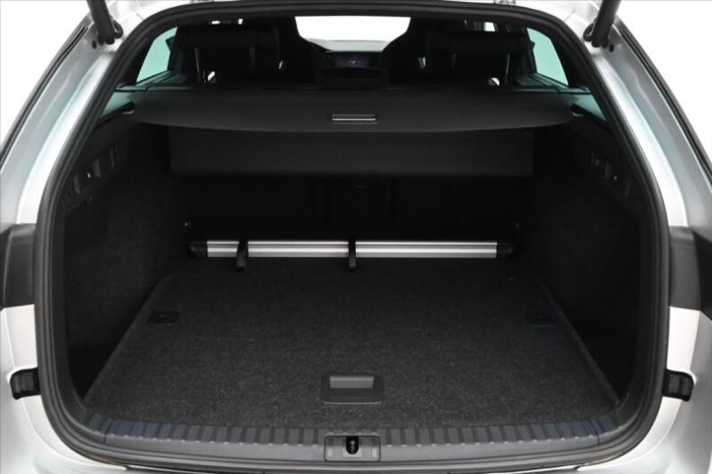 Škoda Octavia - hlavní fotka