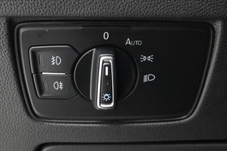 Volkswagen Passat - hlavní fotka