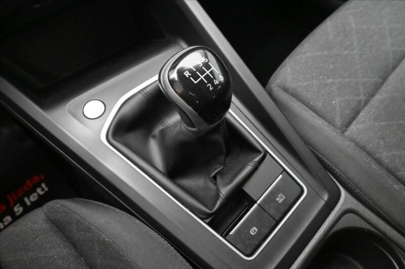 Volkswagen Golf - hlavní fotka