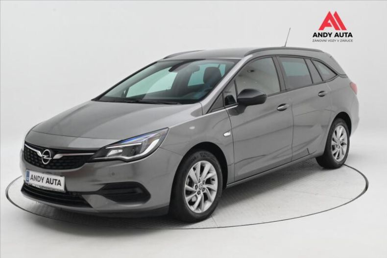 Opel Astra - hlavní foto