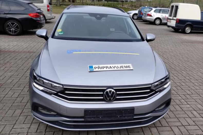 Volkswagen Passat - hlavní foto