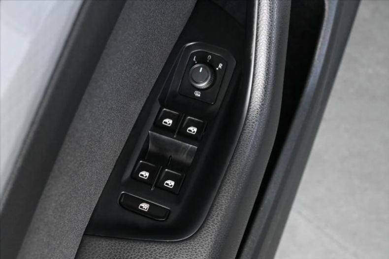 Volkswagen Passat - hlavní fotka