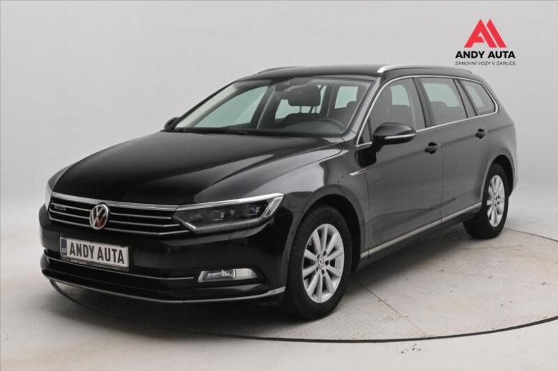Volkswagen Passat - hlavní foto