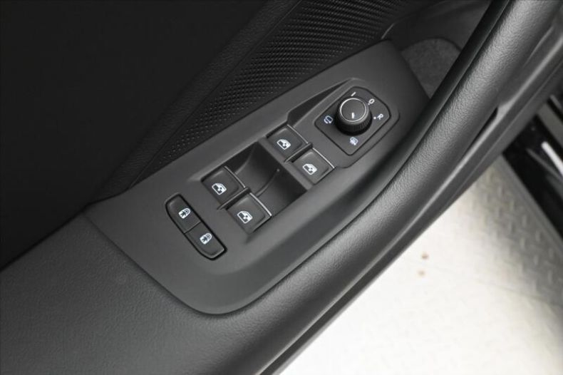 Volkswagen Passat - hlavní fotka