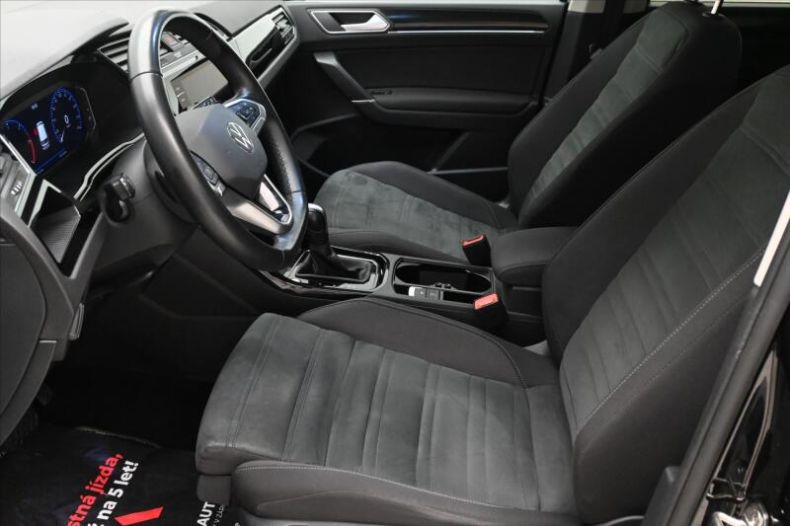Volkswagen Touran - hlavní fotka