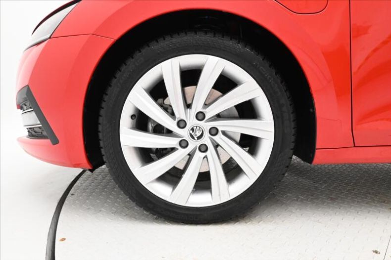 Škoda Octavia - hlavní fotka