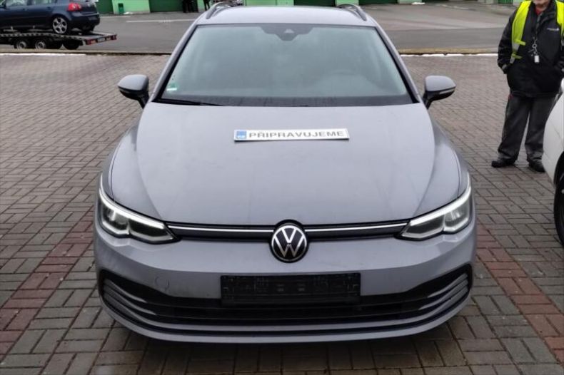 Volkswagen Golf - hlavní foto