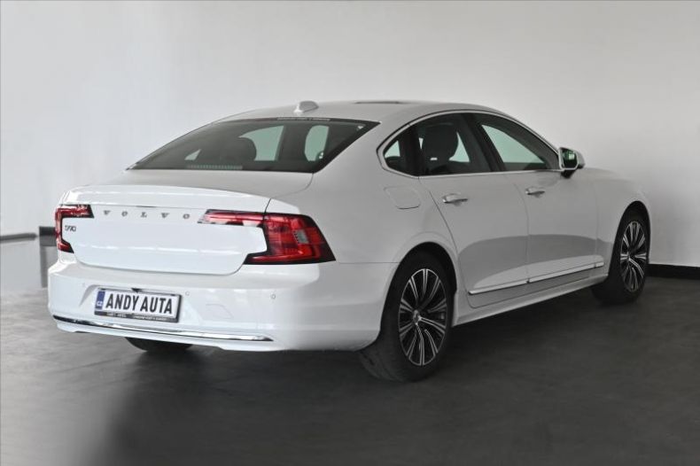 Volvo S90 - hlavní foto