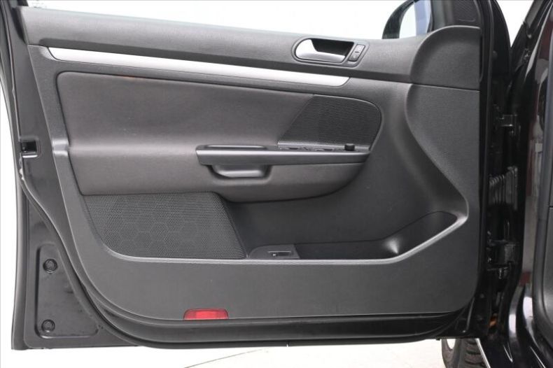 Volkswagen Golf - hlavní fotka