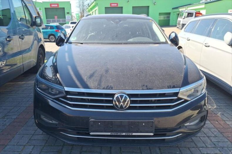 Volkswagen Passat - hlavní foto