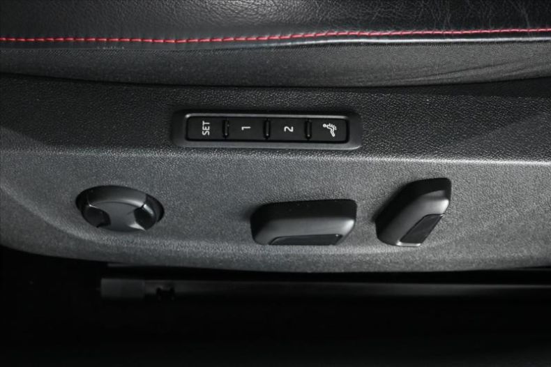 Škoda Octavia - hlavní fotka