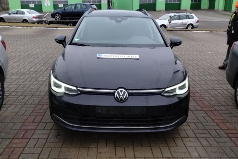 Volkswagen Golf - hlavní foto