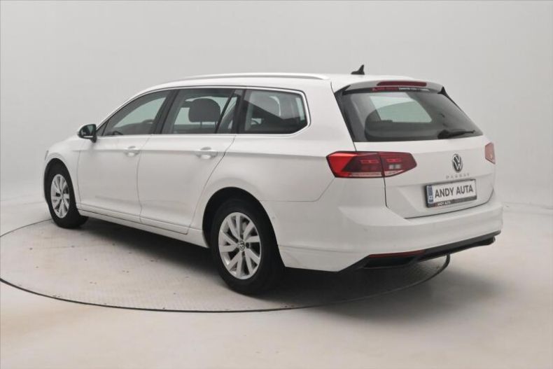 Volkswagen Passat - hlavní fotka