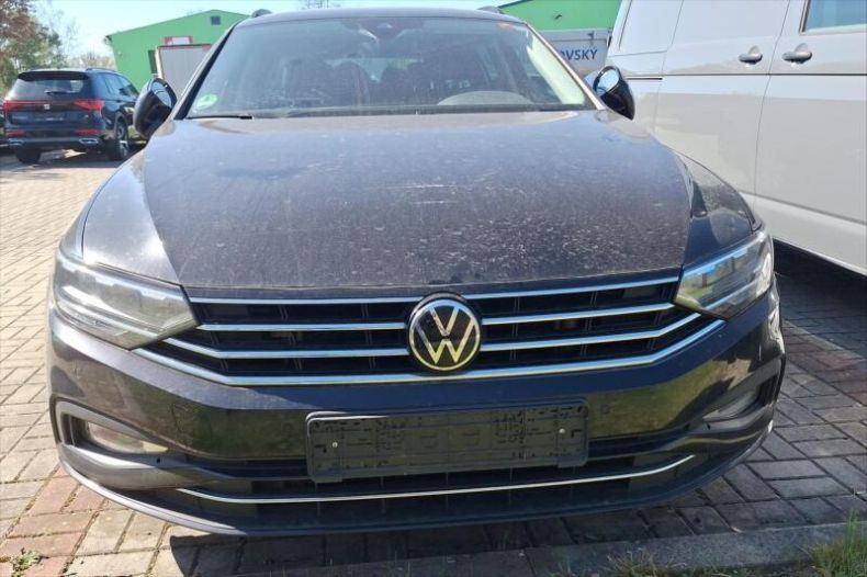 Volkswagen Passat - hlavní fotka inzerátu