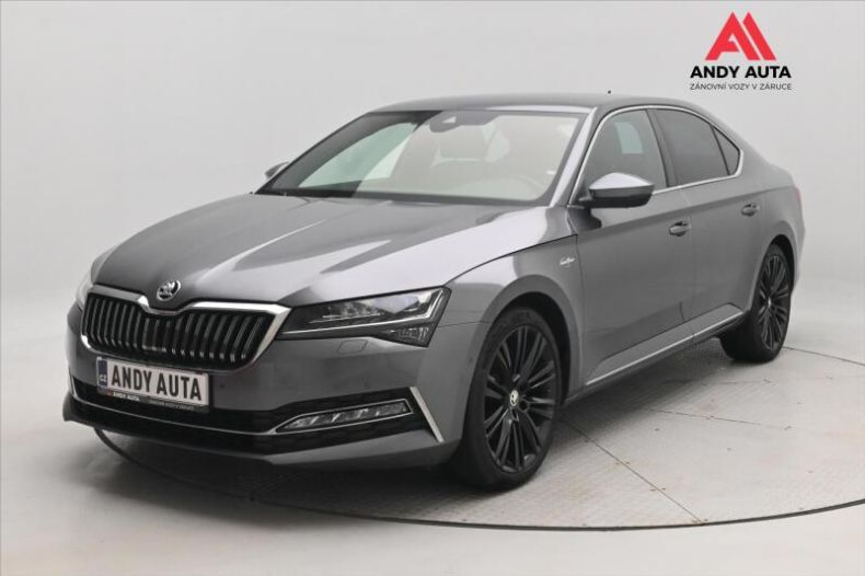 Škoda Superb - hlavní foto