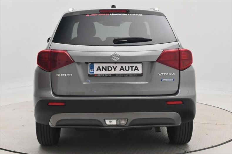 Suzuki Vitara - hlavní fotka