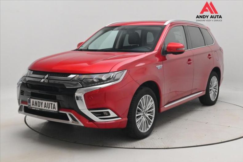 Mitsubishi Outlander - hlavní foto