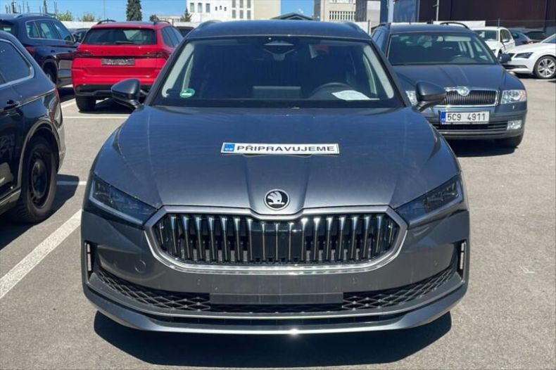 Škoda Superb - hlavní foto