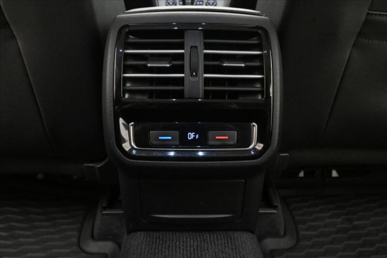 Volkswagen Passat - hlavní fotka