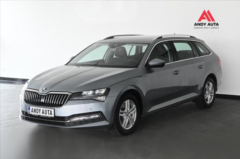 Škoda Superb - hlavní foto