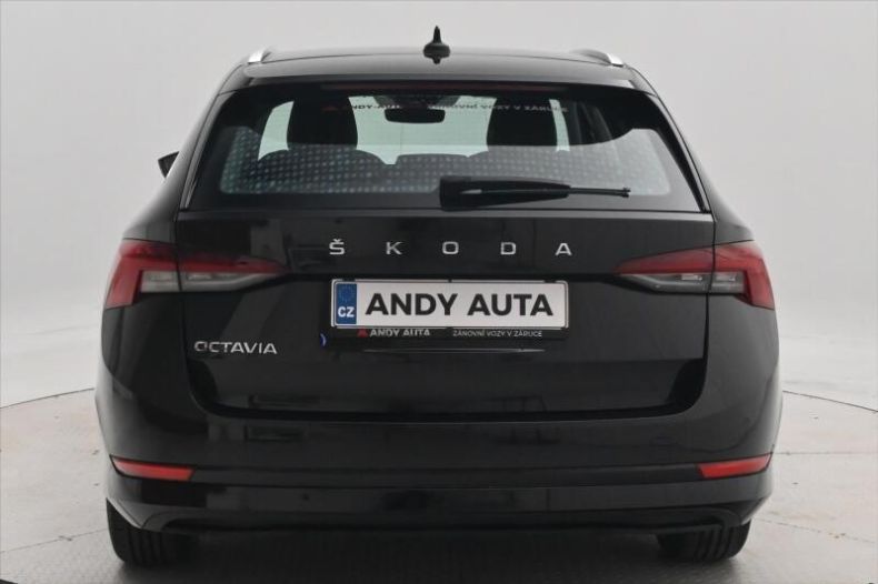 Škoda Octavia - hlavní fotka