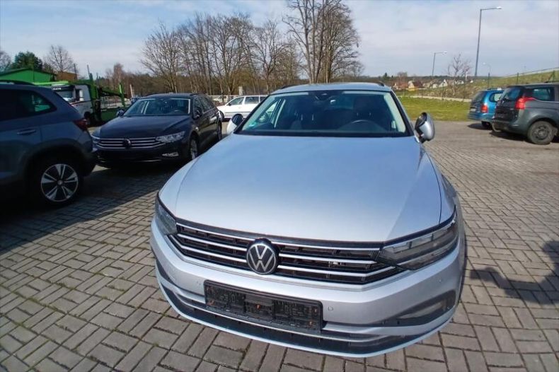 Volkswagen Passat - hlavní foto